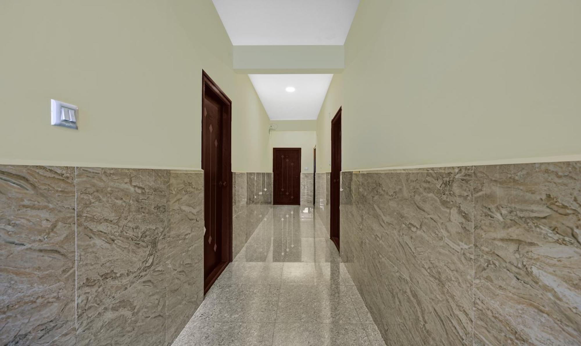Collection O Royal Suites Bangalore Exterior photo